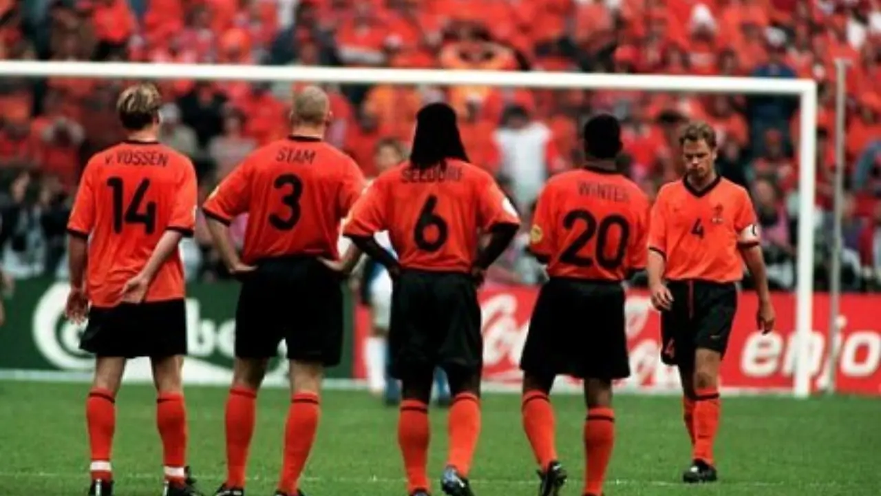 مصاف ایتالیا و هلند در یورو 2000