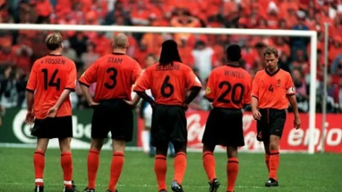 مصاف ایتالیا و هلند در یورو 2000