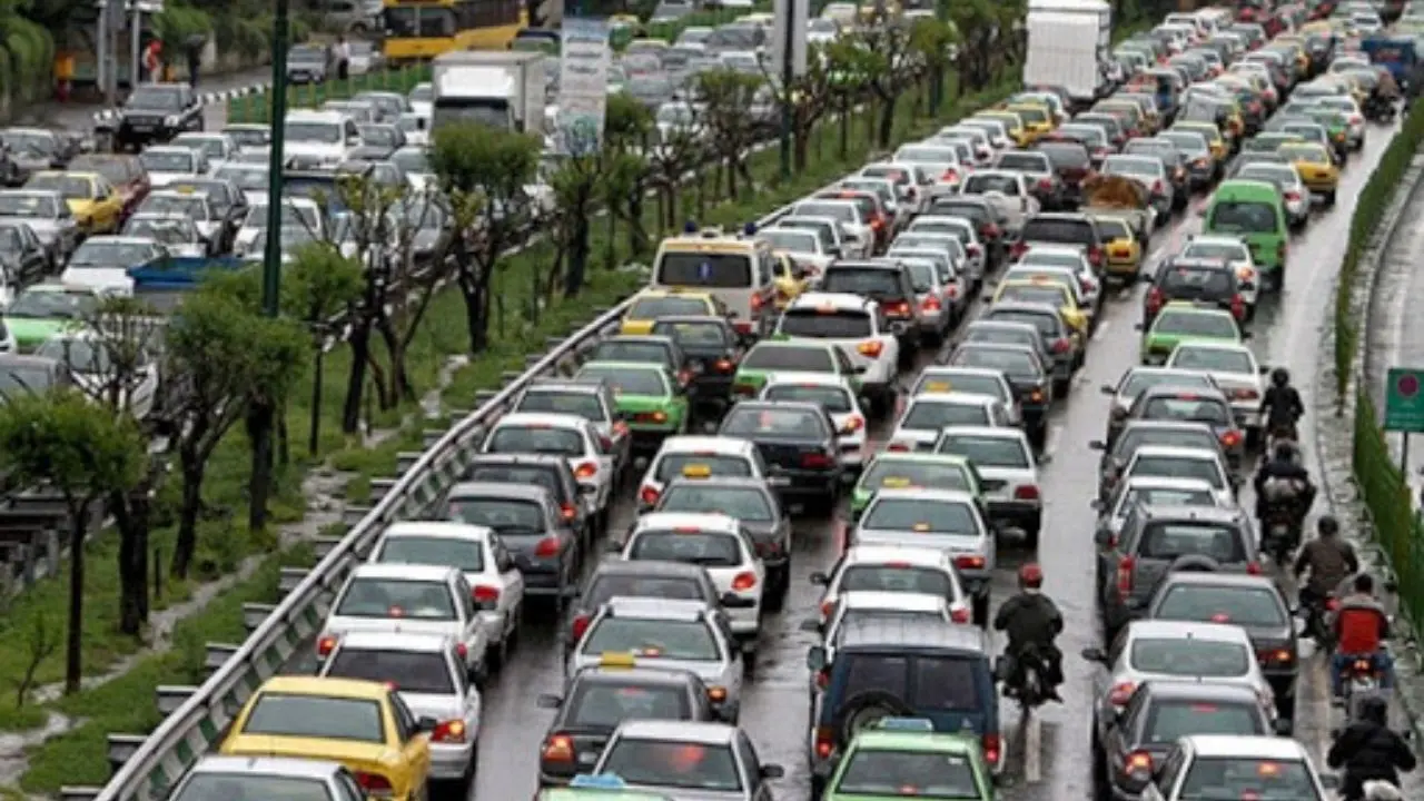 ترافیک صبحگاهی در بزرگراه‌های همت، حکیم و شیخ فضل‌الله