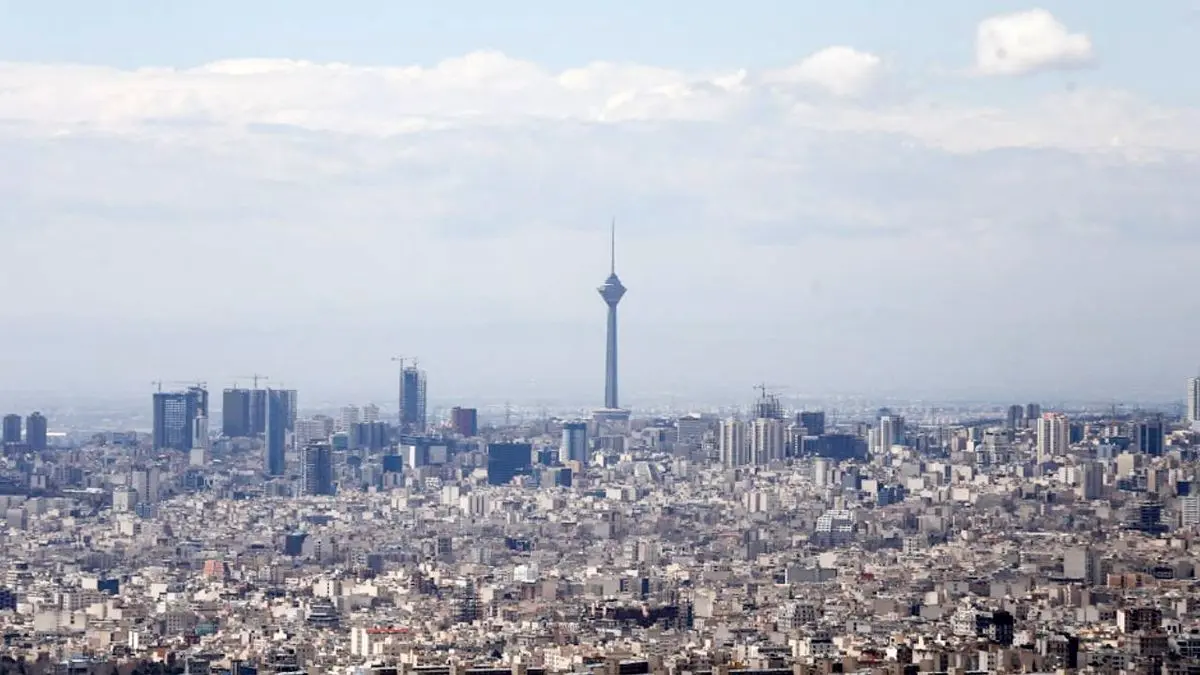 شاخص کیفیت هوا در تهران به مرز آلودگی رسید