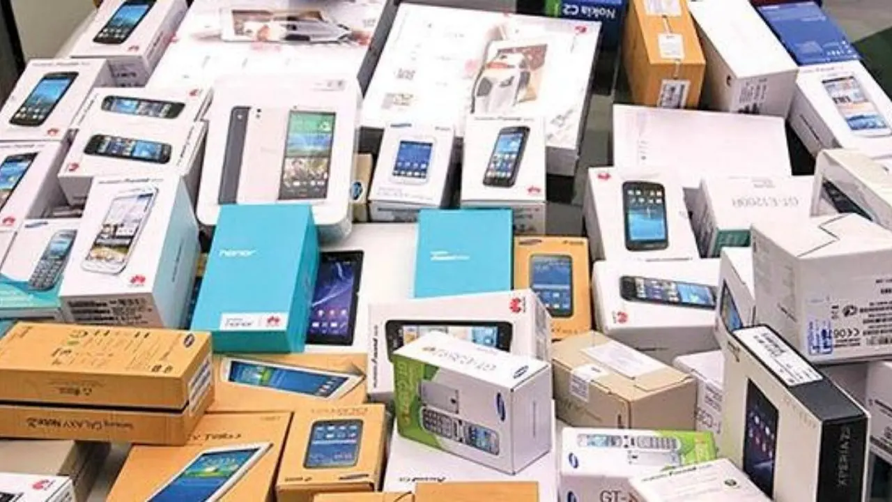 ترخیص بیش از 738هزار دستگاه تلفن همراه در سال جاری
