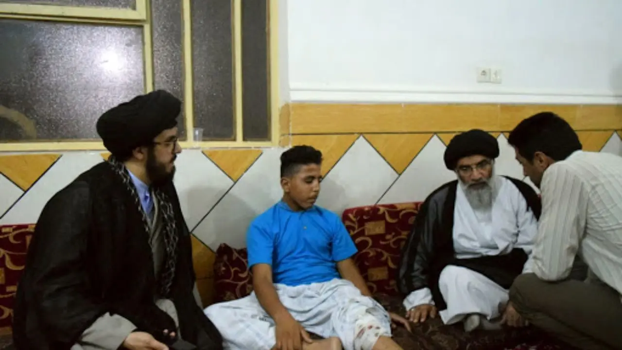 عذرخواهی امام جمعه اهواز از پسر مجروح غیزانیه+ ویدئو