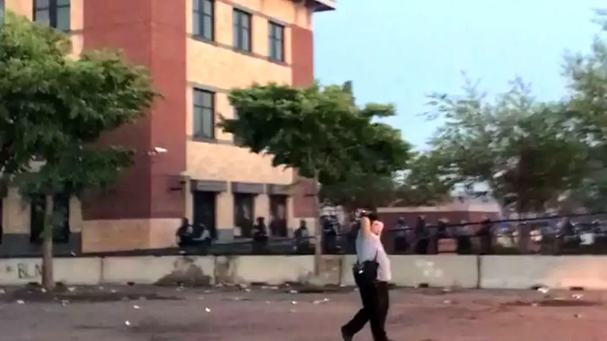 شورش در شهر مینوسه‌تا آمریکا همچنان ادامه دارد+ویدئو