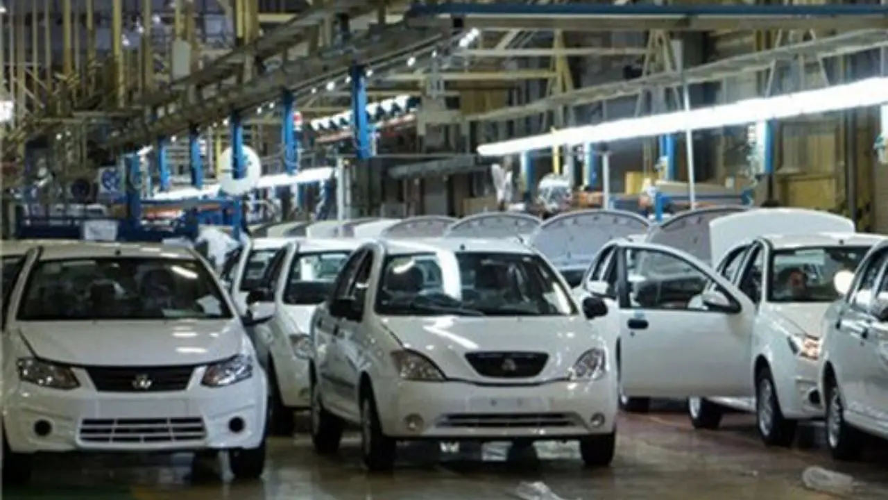 پیش‌فروش یکساله خودروسازان از هفته آینده آغاز می‌شود/ تدارک برای عرضه 22 هزار دستگاه خودرو