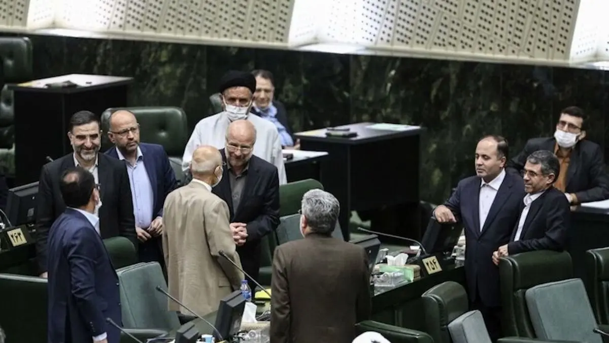 کیهان خطاب به مجلس یازدهم: با دستمال کثیف نمی‌توانید چیزی را تمیز کنید