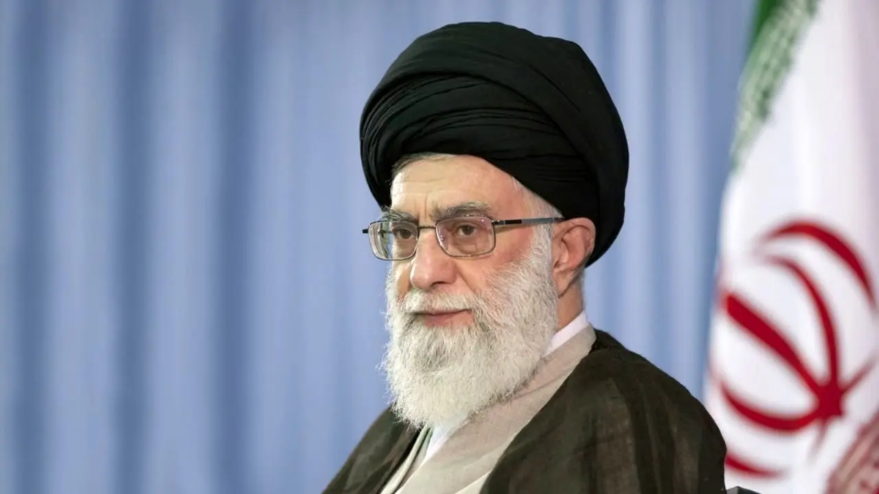 امام خمینی خطاب به آیت‌الله خامنه‌ای: شما خوب باشید من هم خوبم+عکس