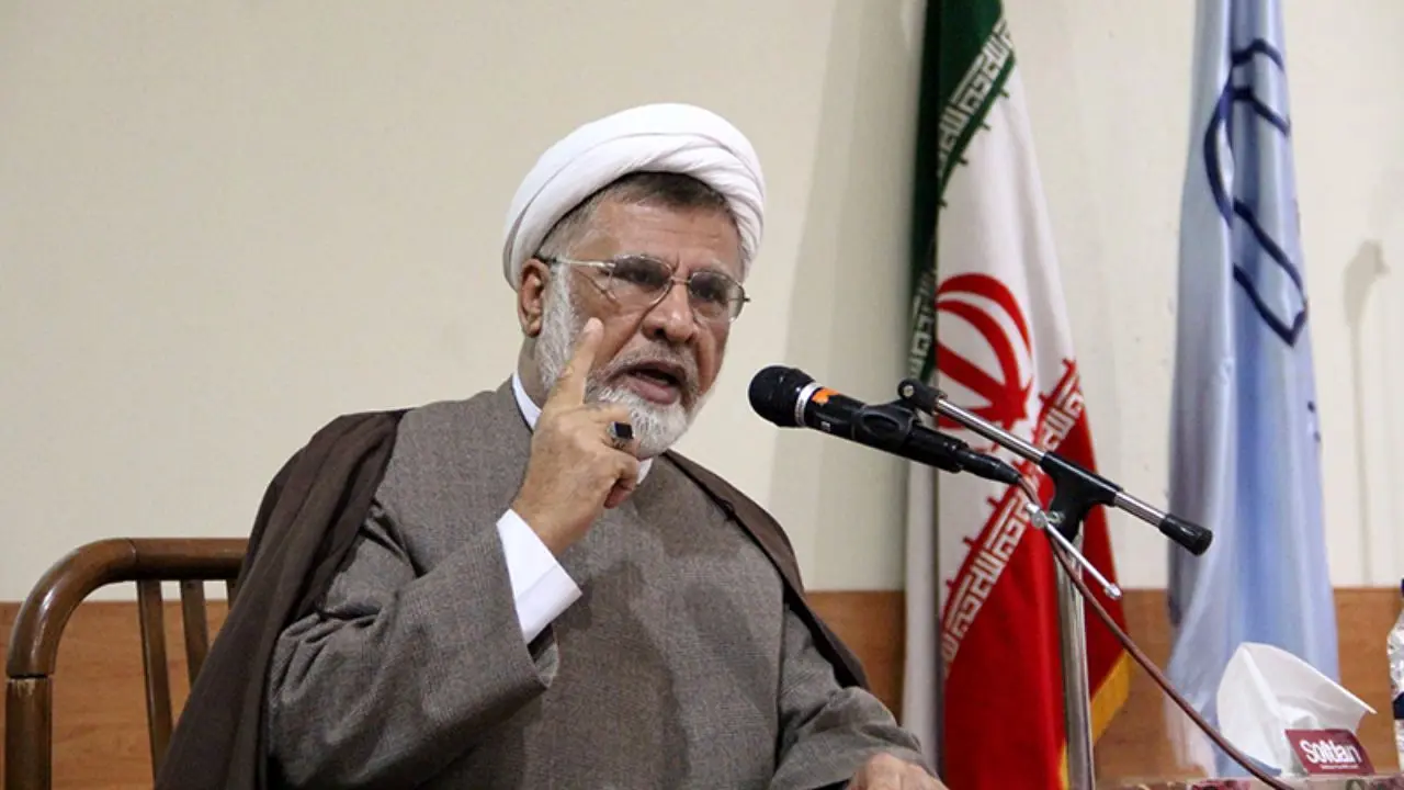 وصیت‌نامه امام خمینی(ره) باید یکبار دیگر بازخوانی شود