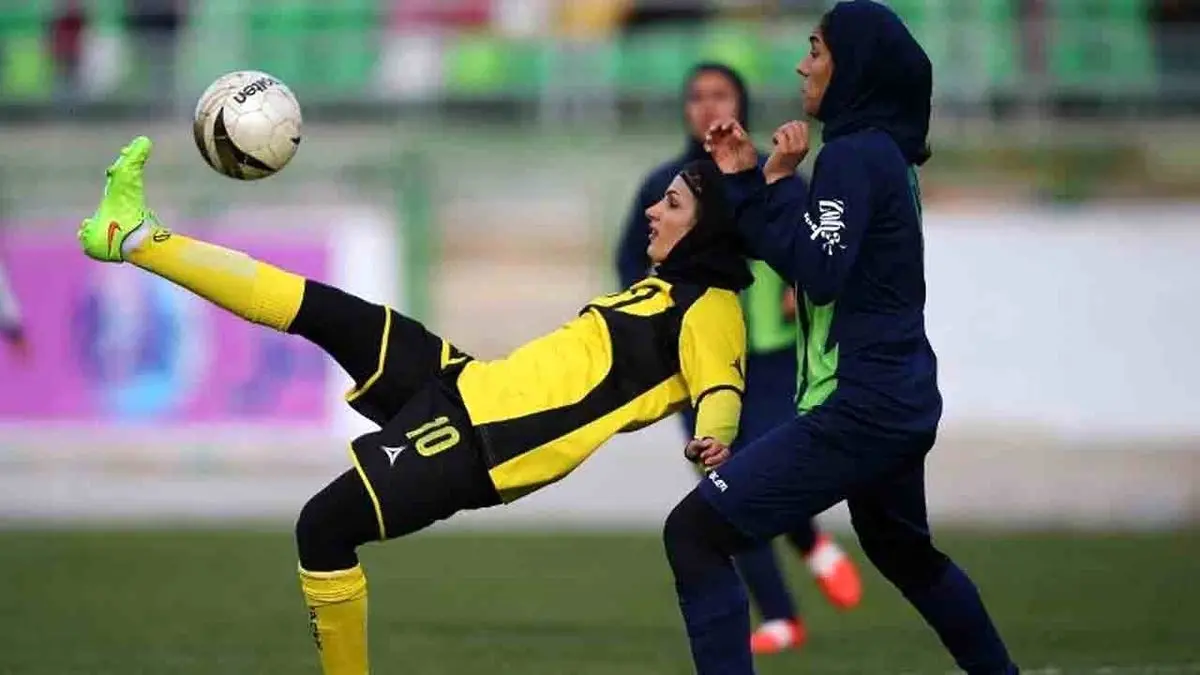 بازیکنان برای ادامه لیگ فوتبال زنان آمادگی ندارند