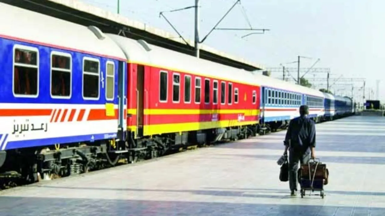 قیمت بلیت قطارهای مسافری 20 درصد و قطارهای حومه ای 50 درصد گران‌تر شد