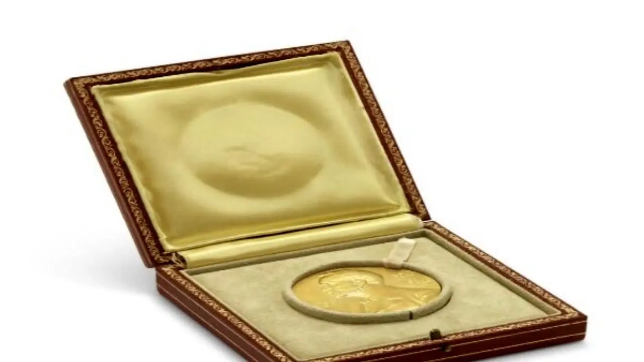 مدال طلای نوبل حراج می‌شود