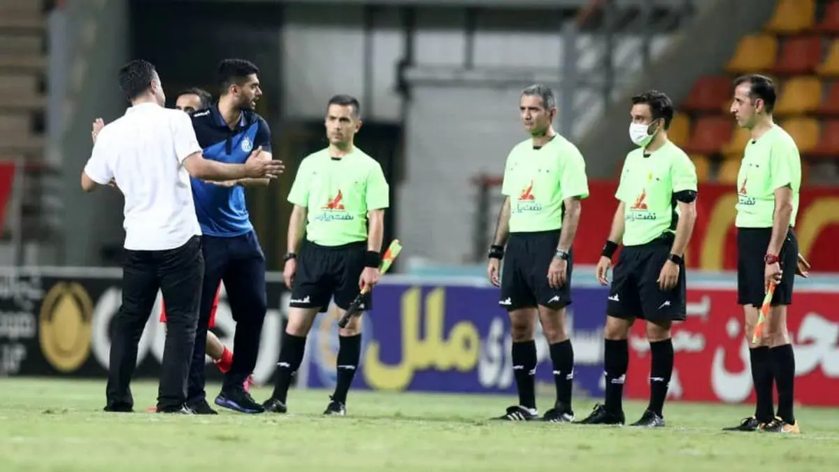 آبشک همیشه فحاشی می‌کند