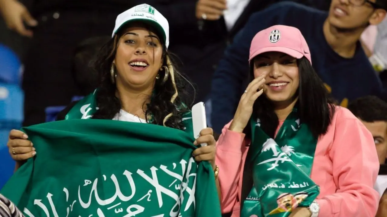 عربستان| چرا مجریان سعودی کشف حجاب را تبلیغ می‌کنند؟