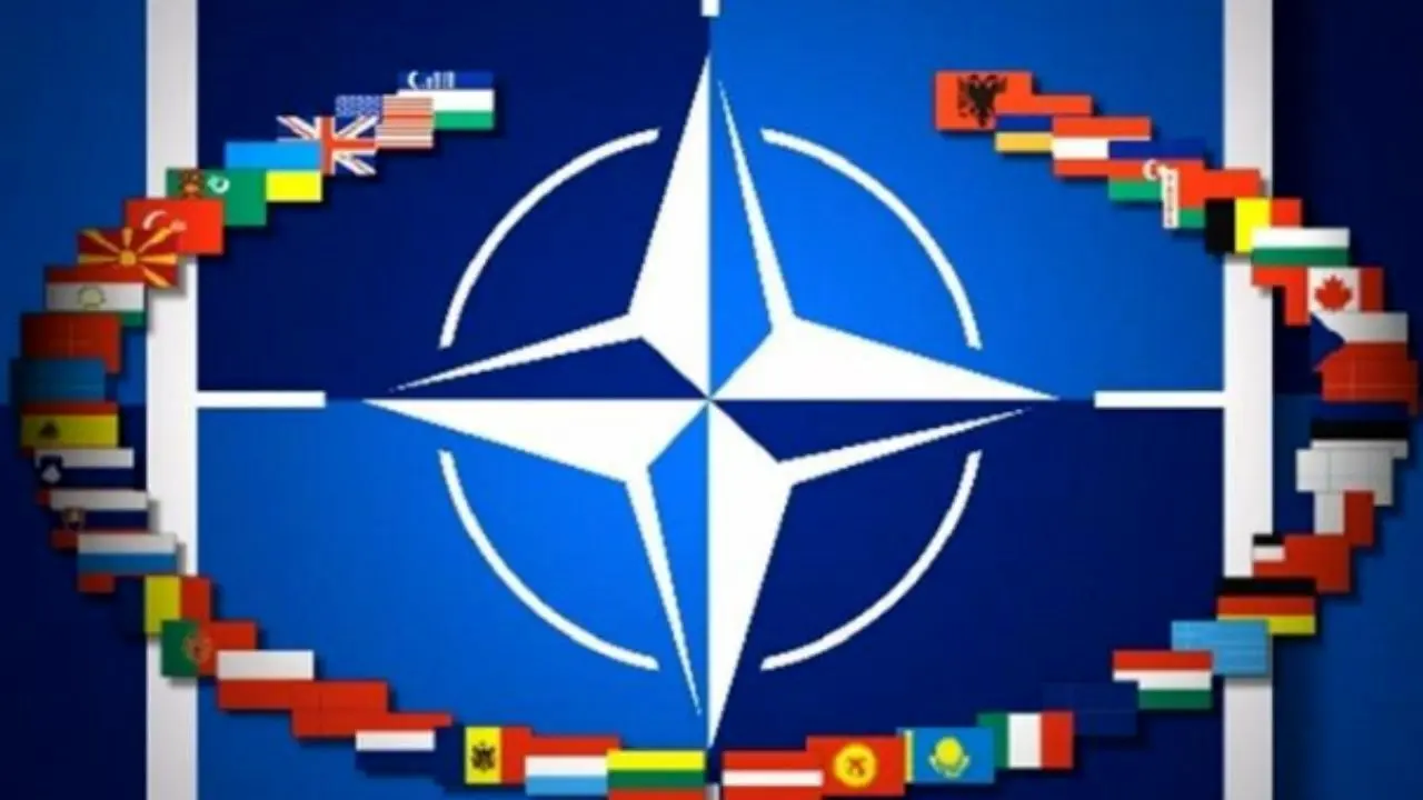 فرانسه از عملیات نگهبان دریایی ناتو کناره گیری کرد