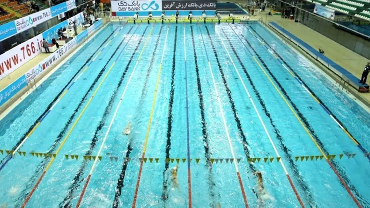 نگرانی مدیر استخر ورزشگاه آزادی از رعایت پروتکل‌های بهداشتی توسط شناگران