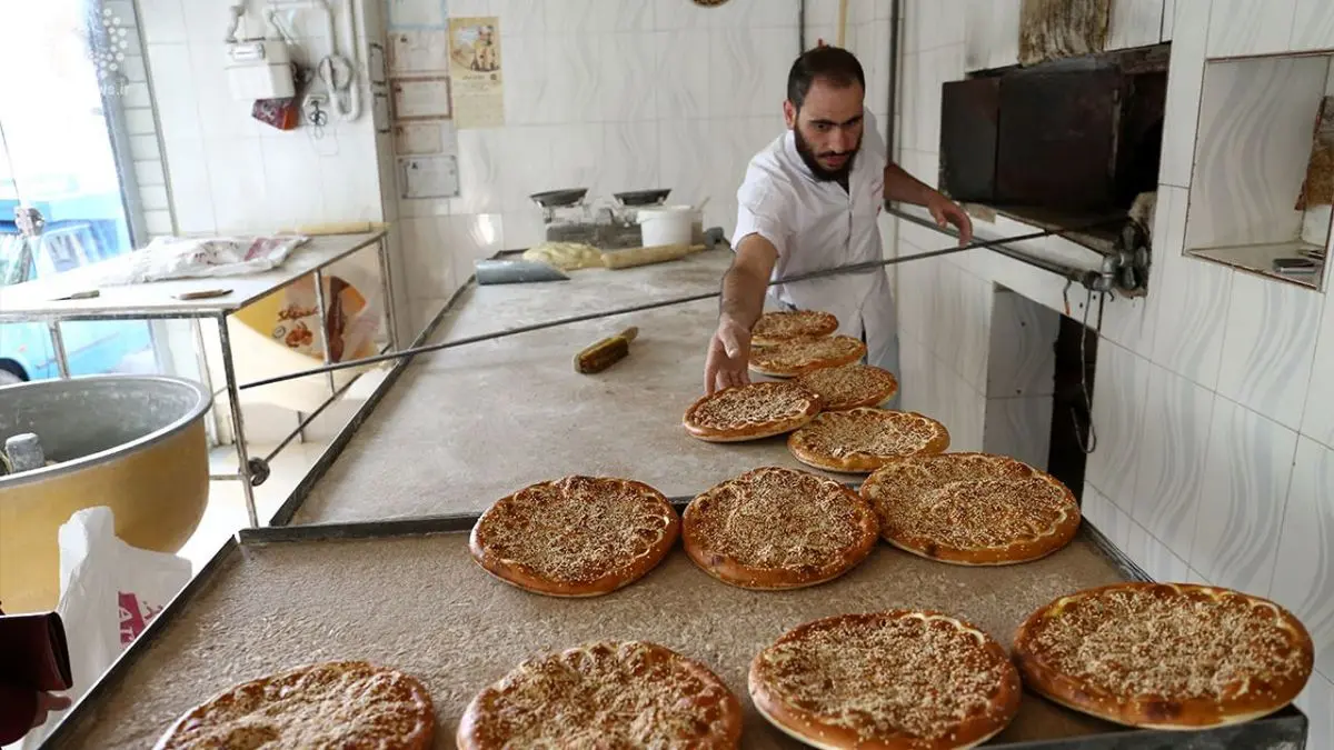 نانوایان خواهان تعیین قیمت جدیدبرای نان هستند