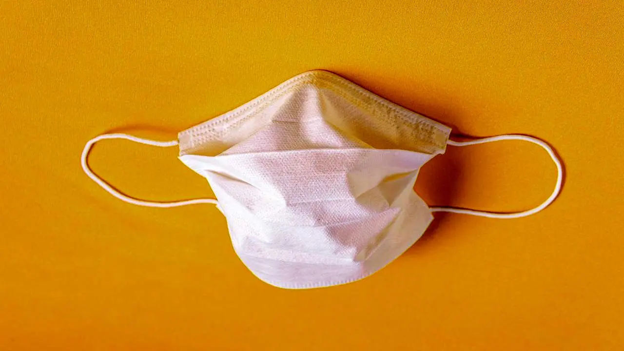 یا ماسک بزن یا برو به زندان+ عکس