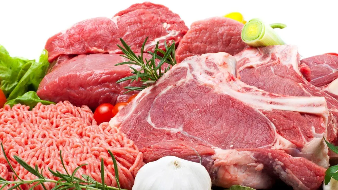 سیاست ارتقای سرانه مصرف گوشت قرمز مقرون به صرفه نیست/ صنعت طیور برای کشور 35 درصد ارزش افزوده داشت