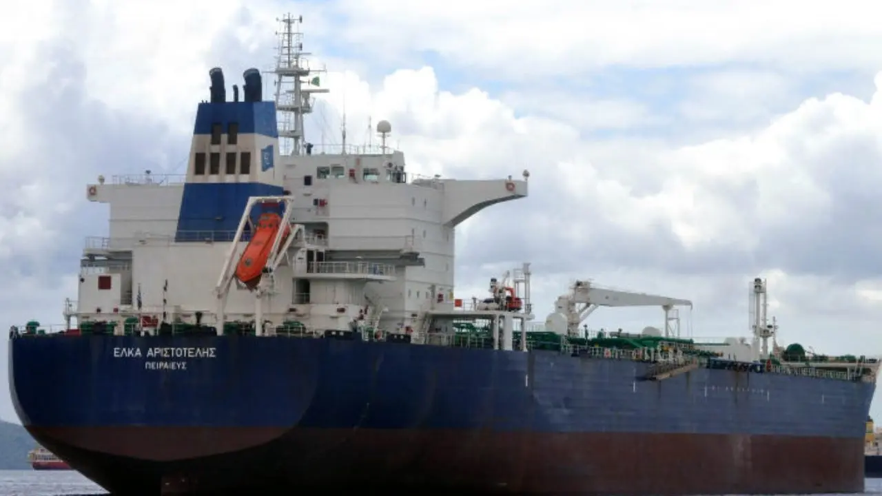 حمله دزدان دریایی به نفتکش یونانی و گروگانگیری 13 خدمه