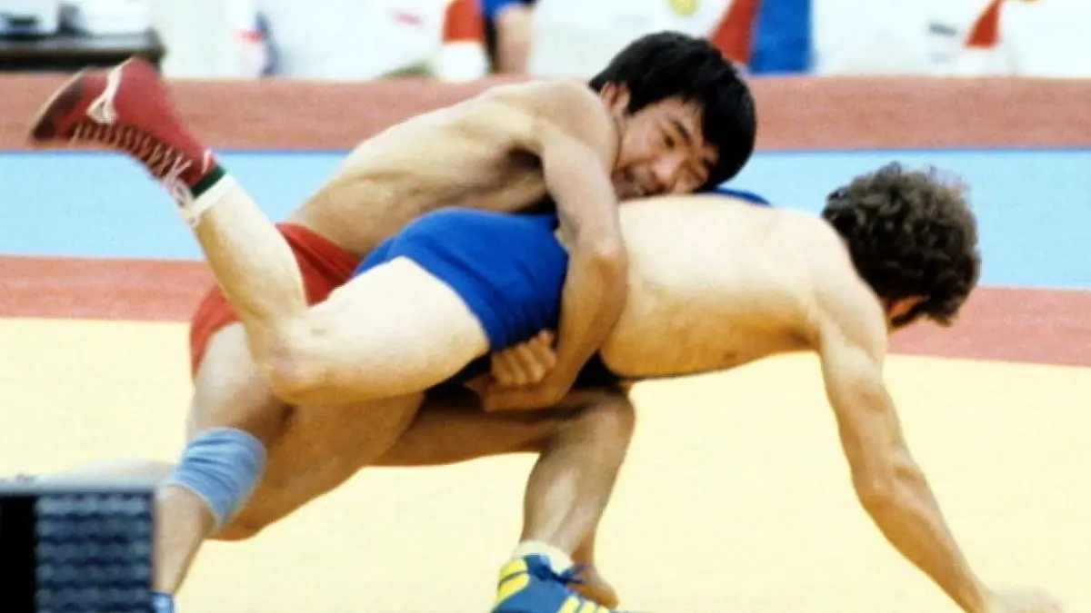 قهرمان کشتی جهان و المپیک درگذشت