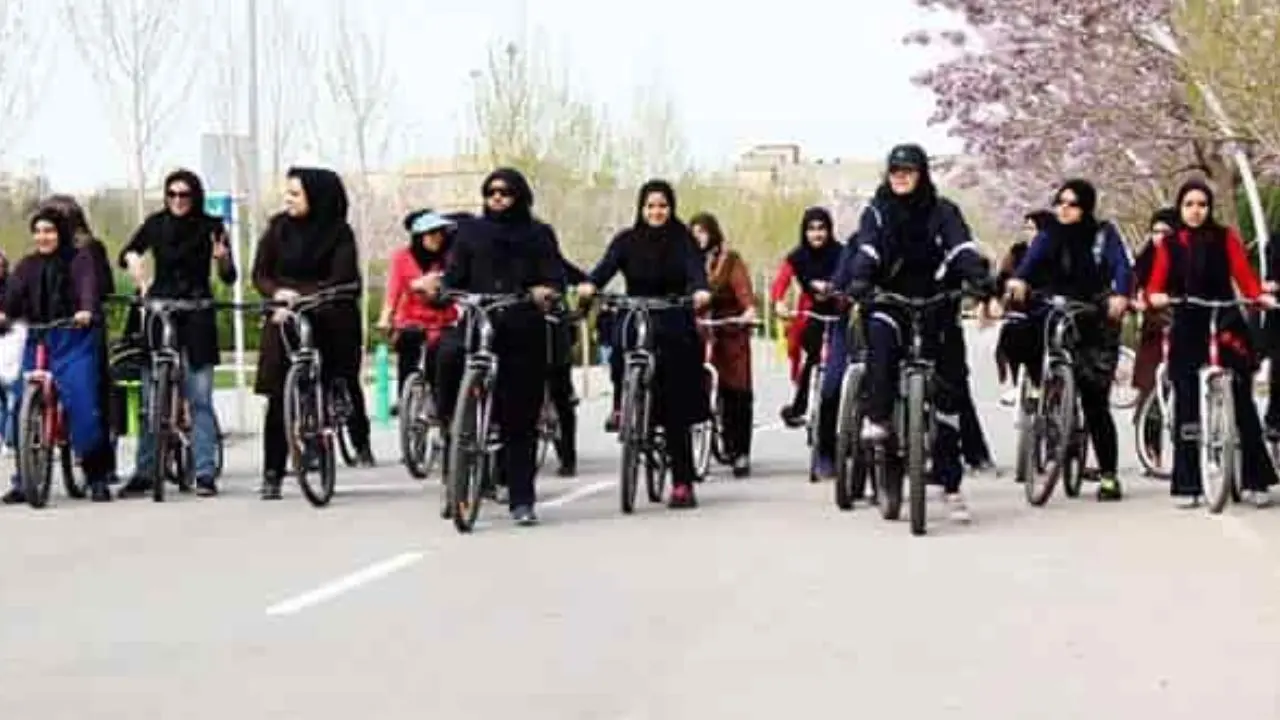دادستان مشهد ممنوعیت دوچرخه‌سواری بانوان را تکذیب کرد