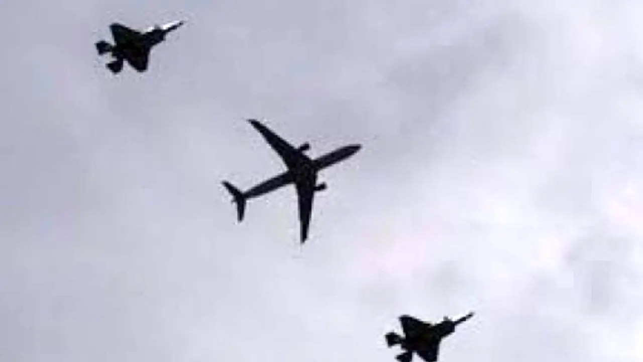 گزارش پرس‌تی‌وی از تعرض جنگنده‌های آمریکا به هواپیمای مسافربری ایران