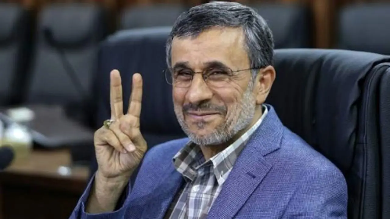 در سفر احمدی‌نژاد به قم چه گذشت؟