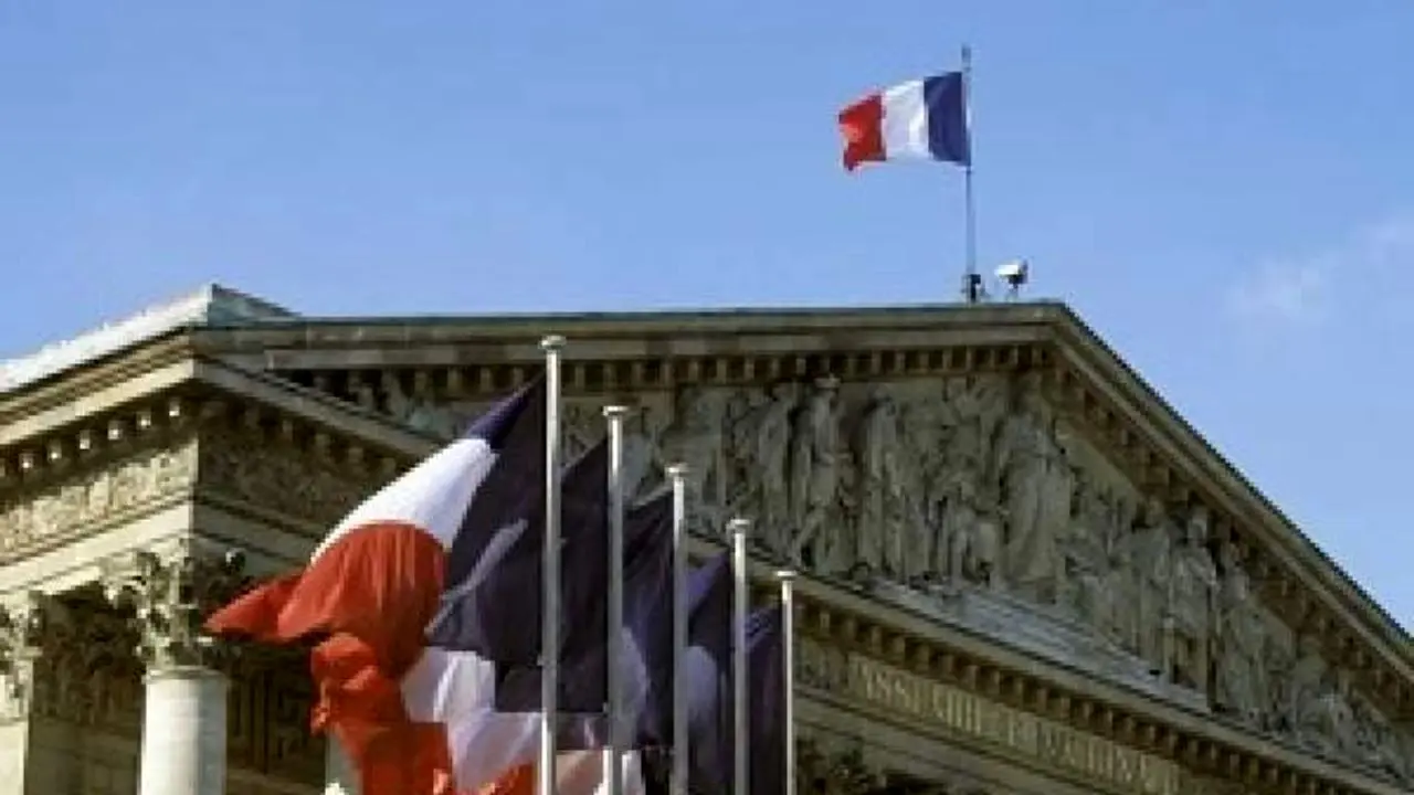 واکنش وزارت خارجه فرانسه به استعفای دولت لبنان