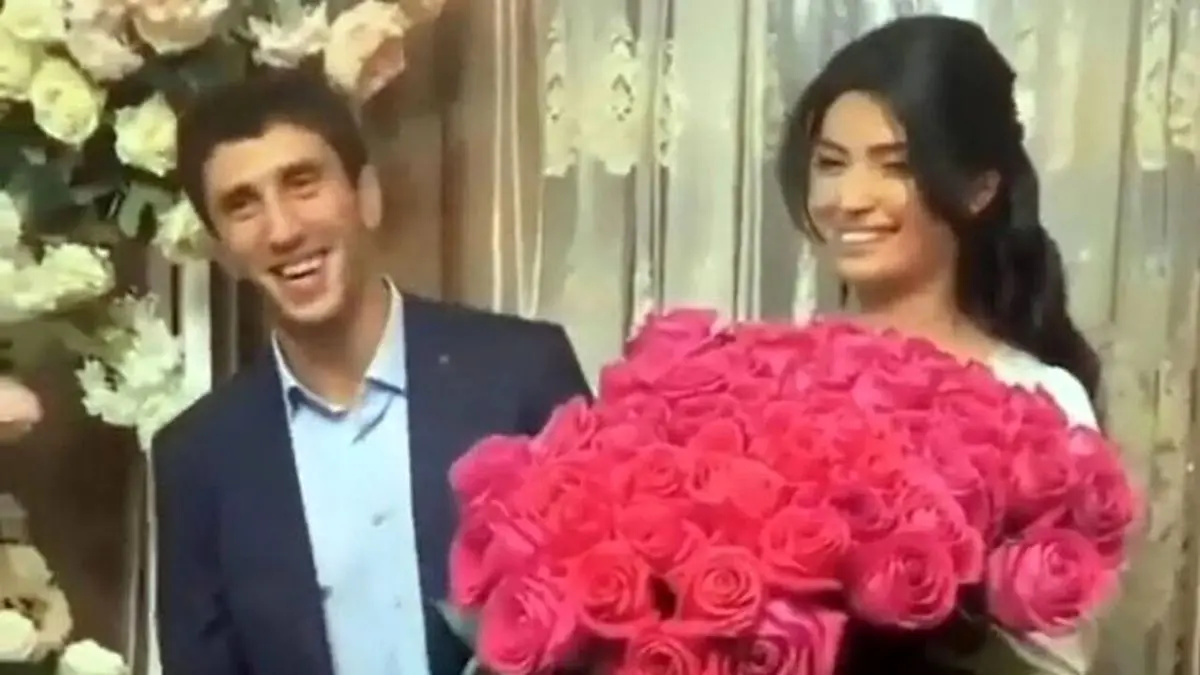 دور دنیا | کشتی‌گیر روس عروسش را با کتک از جشن عروسی بیرون انداخت!