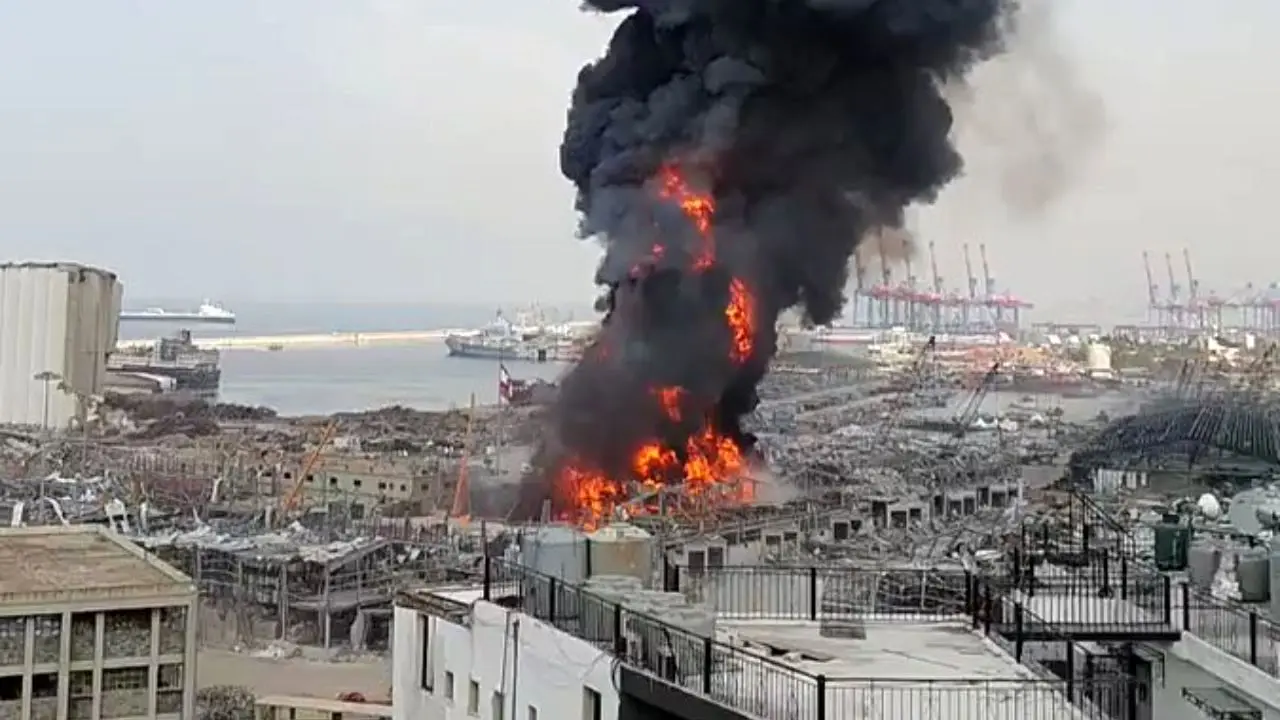 فوری / آتش‌سوزی دوباره در بندر بیروت+ 2 ویدئو