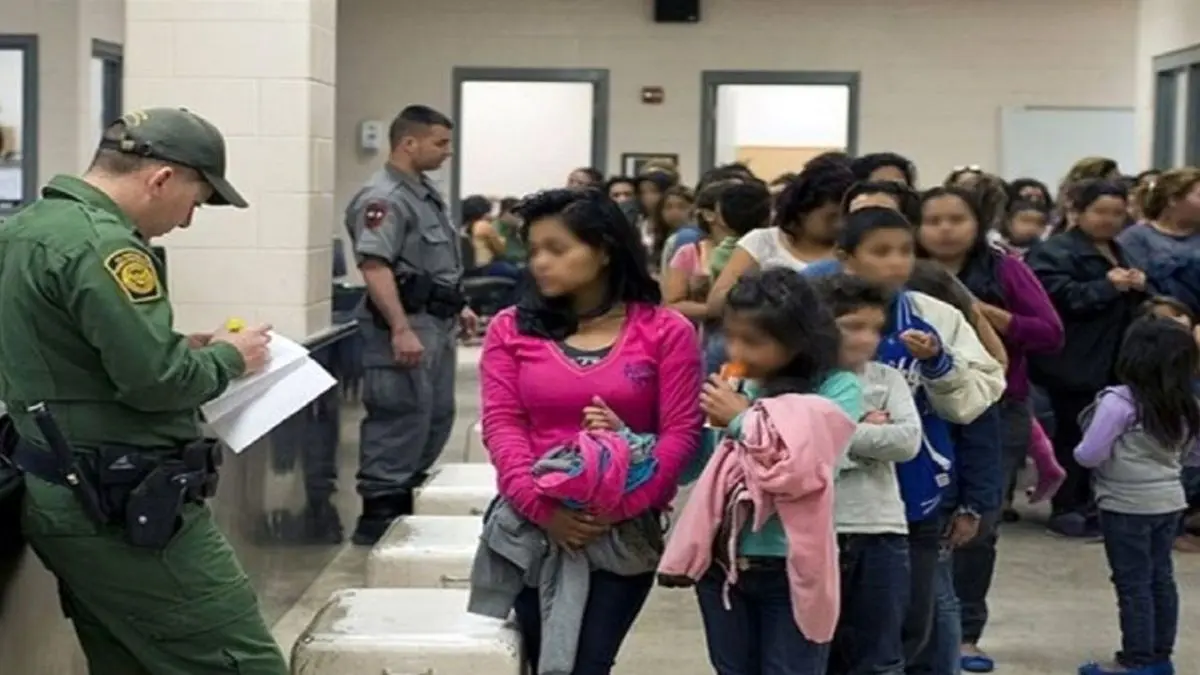 آمریکا 8800 کودک مهاجر را از مرزهای خود اخراج کرد