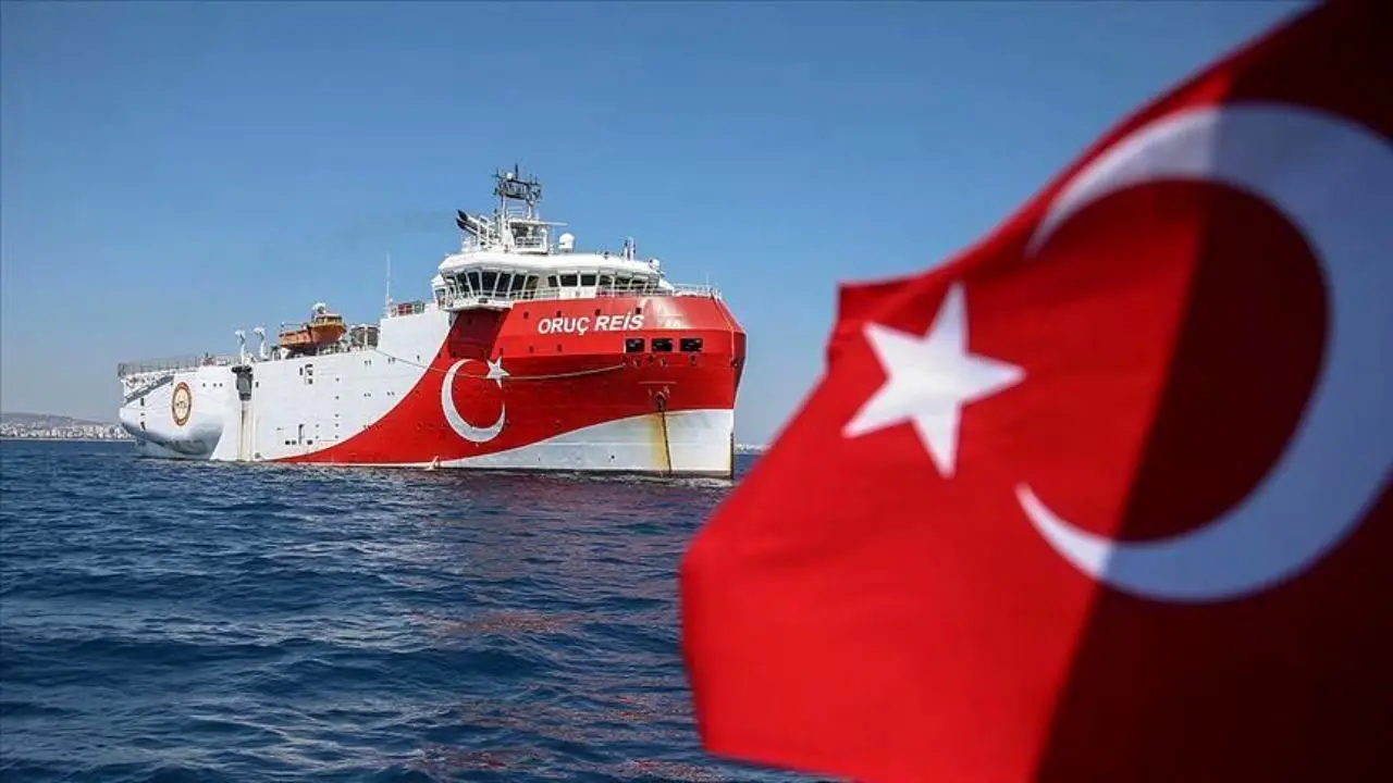 کشتی اوروچ رئیس ترکیه از منطقه مورد مناقشه ترکیه و یونان خارج شد