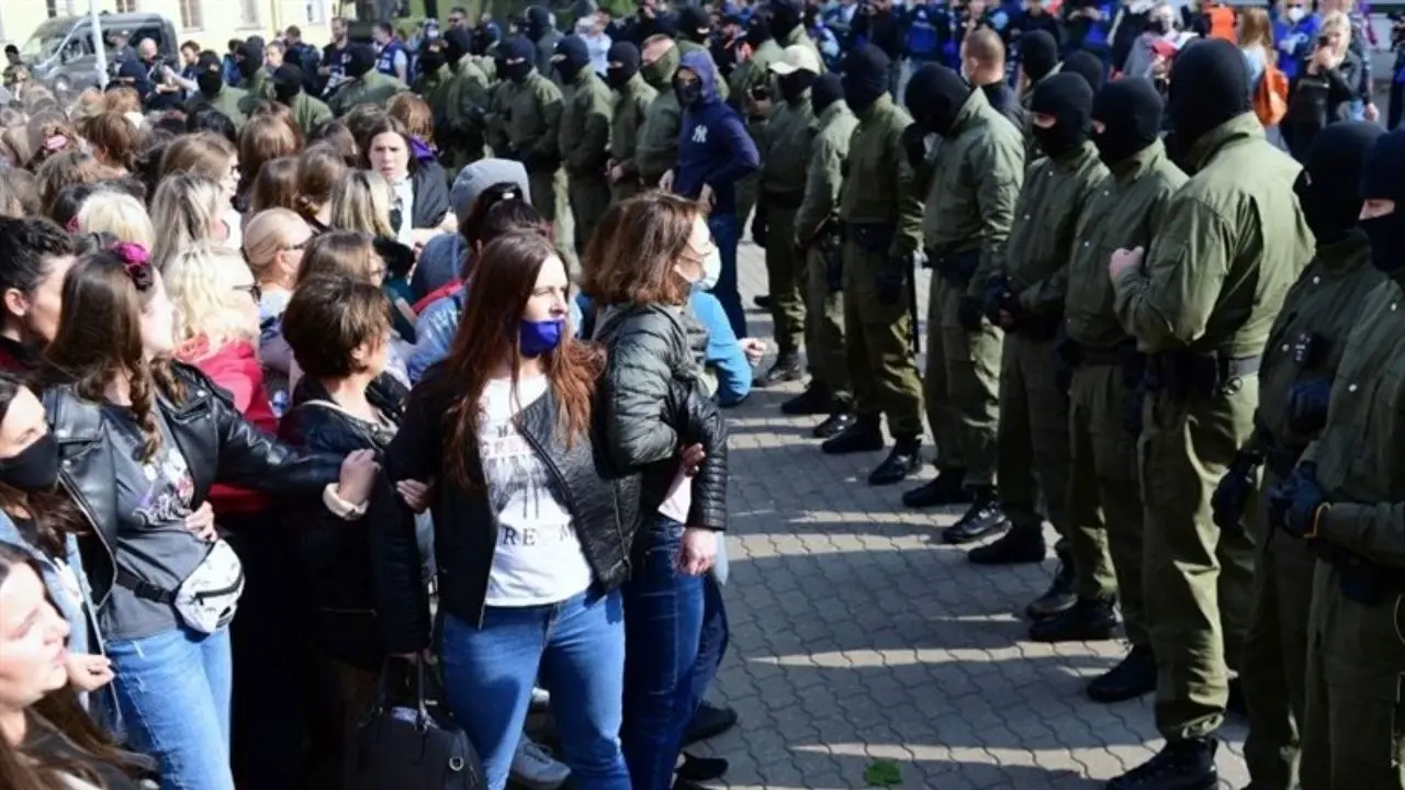 بازداشت گسترده زنان در تظاهرات بلاروس