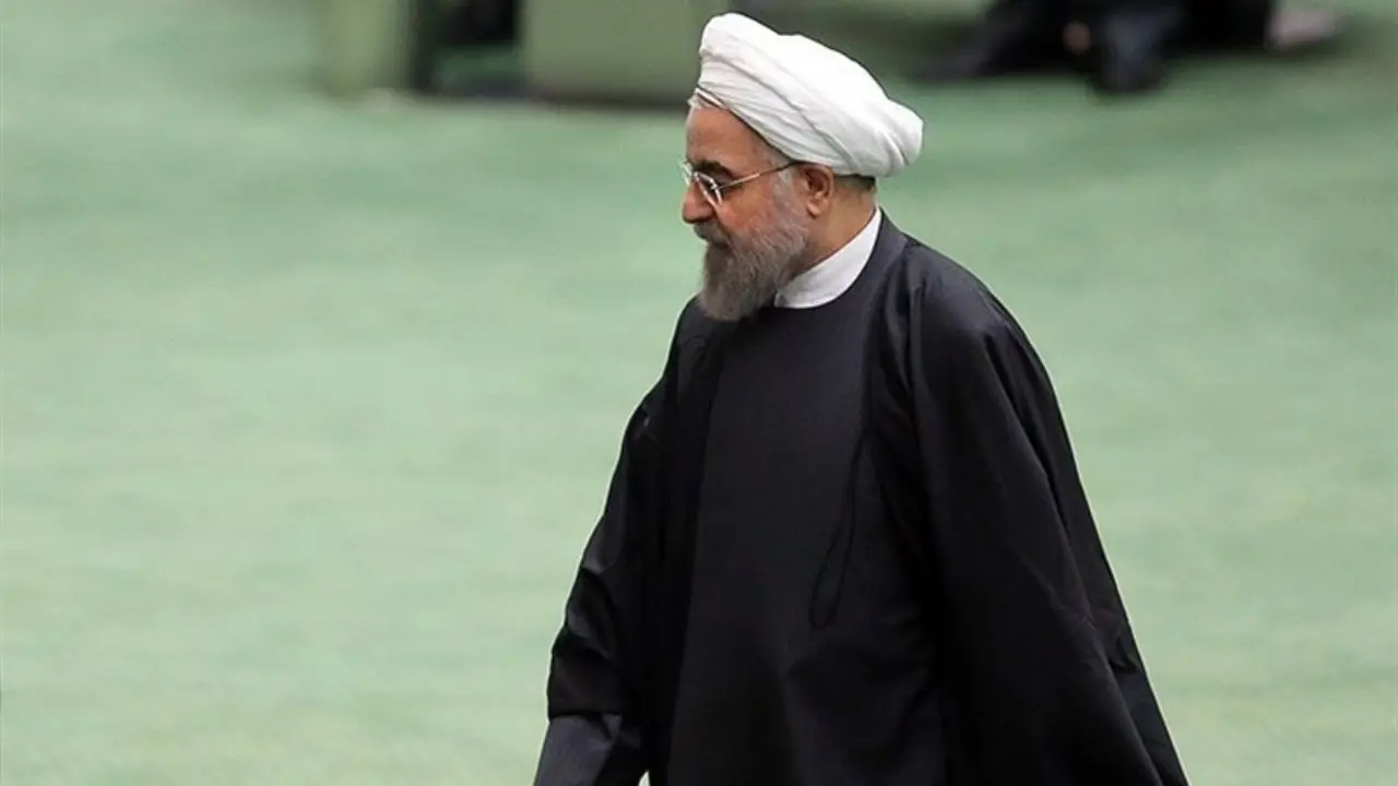 «روحانی» باید تصمیم بگیرد رئیس‌جمهور در مجلس باشد یا نباشد؟!