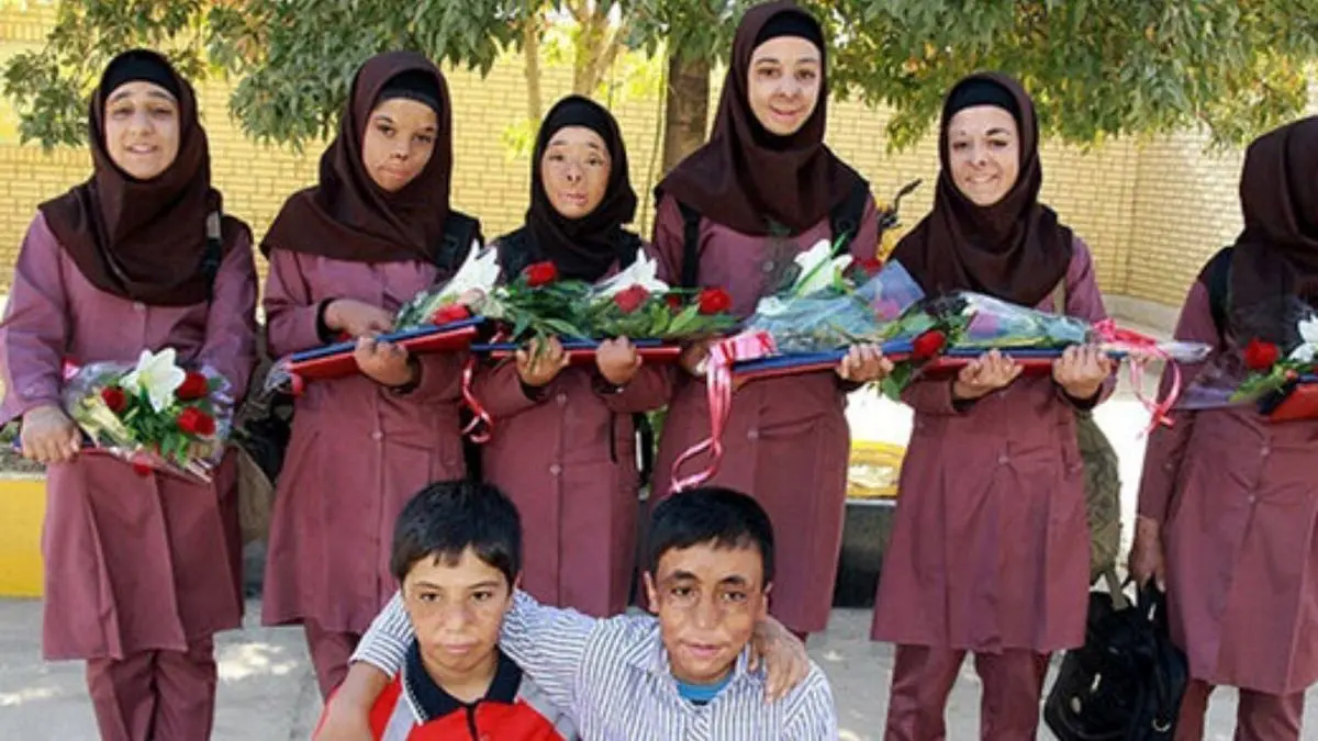 دانش آموزان آسیب‌دیده حادثه آتش‌سوزی درودزن معلم شدند
