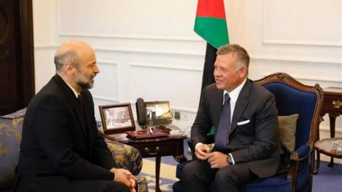 پادشاه اردن با استعفای نخست وزیر این کشور موافقت کرد