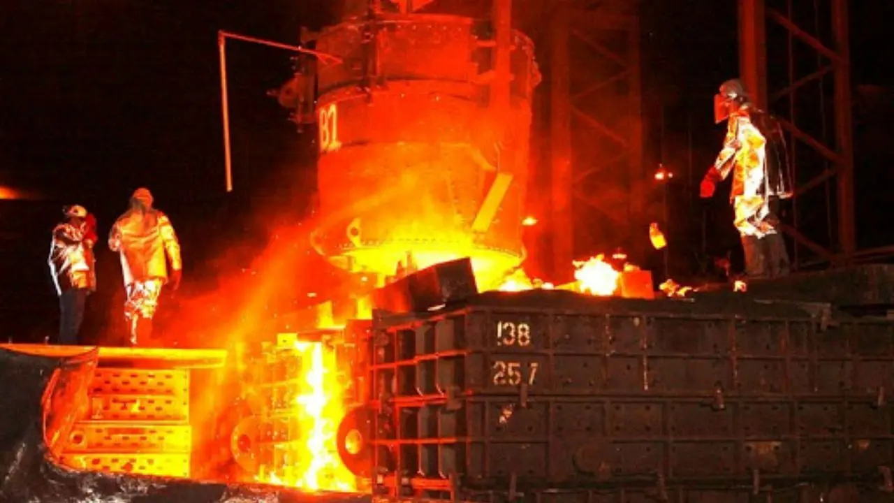ورود دادستانی به عدم ارائه کافی شمش فولاد به صنایع پایین دست و افزایش قیمت‌ها
