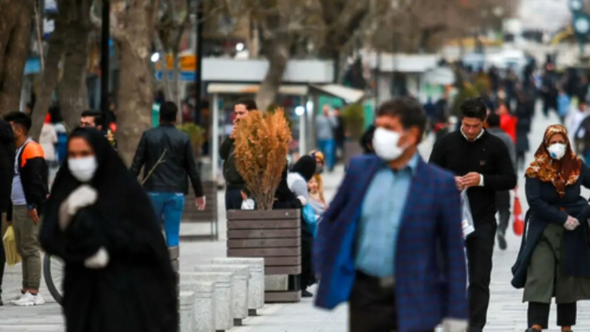 مردان کمتر از زنان فاصله‌گذاری اجتماعی را رعایت می‌کنند