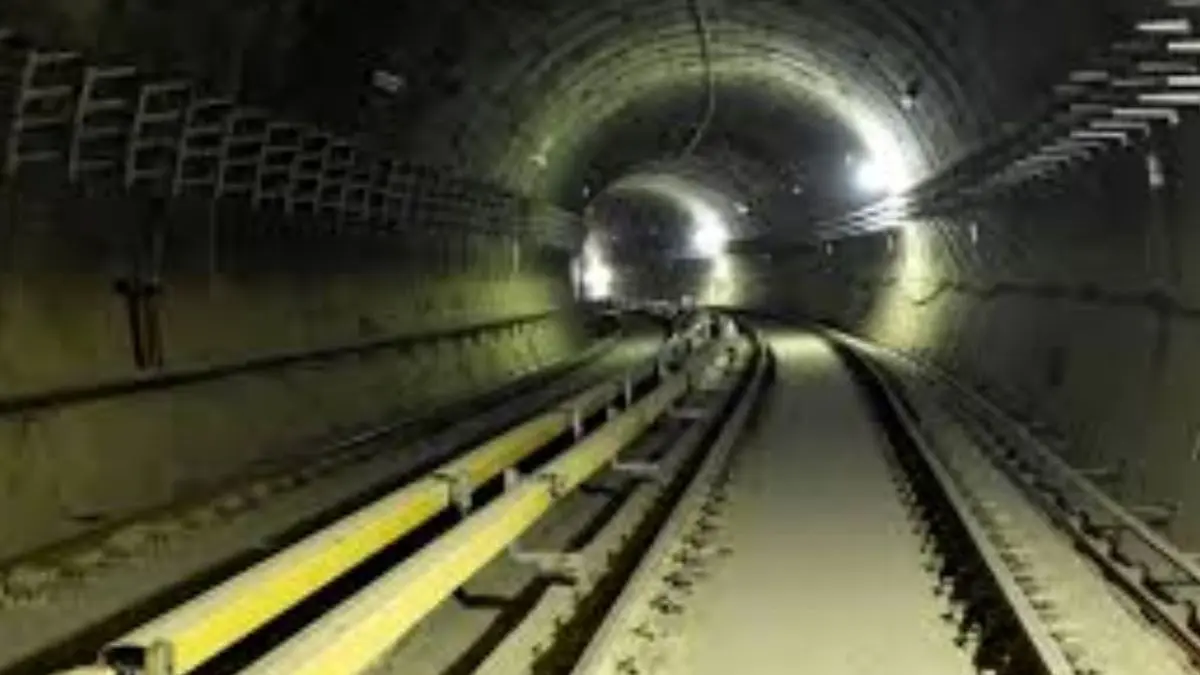 چرایی تعطیلی ایستگاه اکباتان و ارم سبز تهران