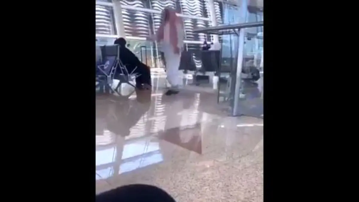 دور دنیا | بعد از پیامبر شدن مصری‌ها، یک سعودی در فرودگاه ادعای خدایی کرد + ویدئو