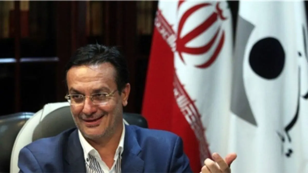 فوری / برای اولین‌بار اینترپل یک مفسد اقتصادی را به ایران تحویل داد