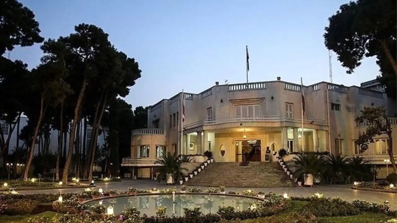 تحقیق و تفحص از نهاد ریاست جمهوری کلید خورد/«حساب خاص » محور سوالات نمایندگان