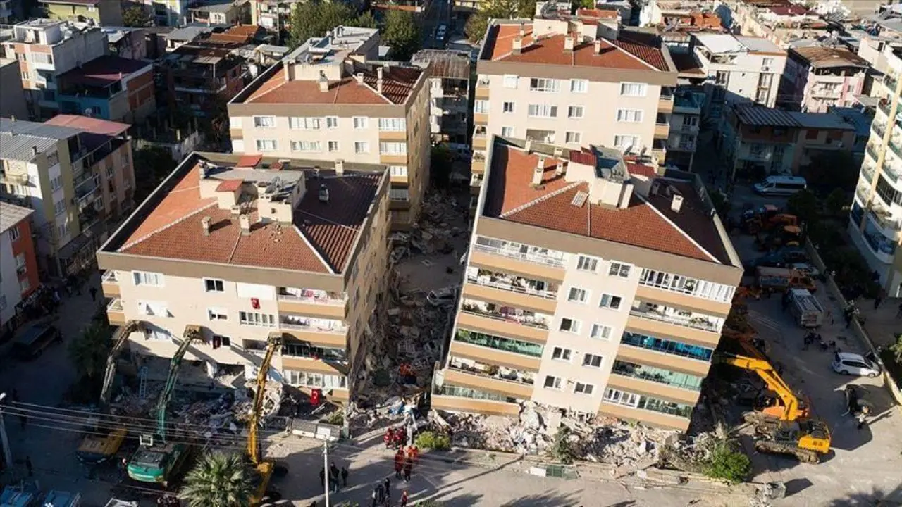 آمار قربانیان زلزله ازمیر به 39 نفر رسید