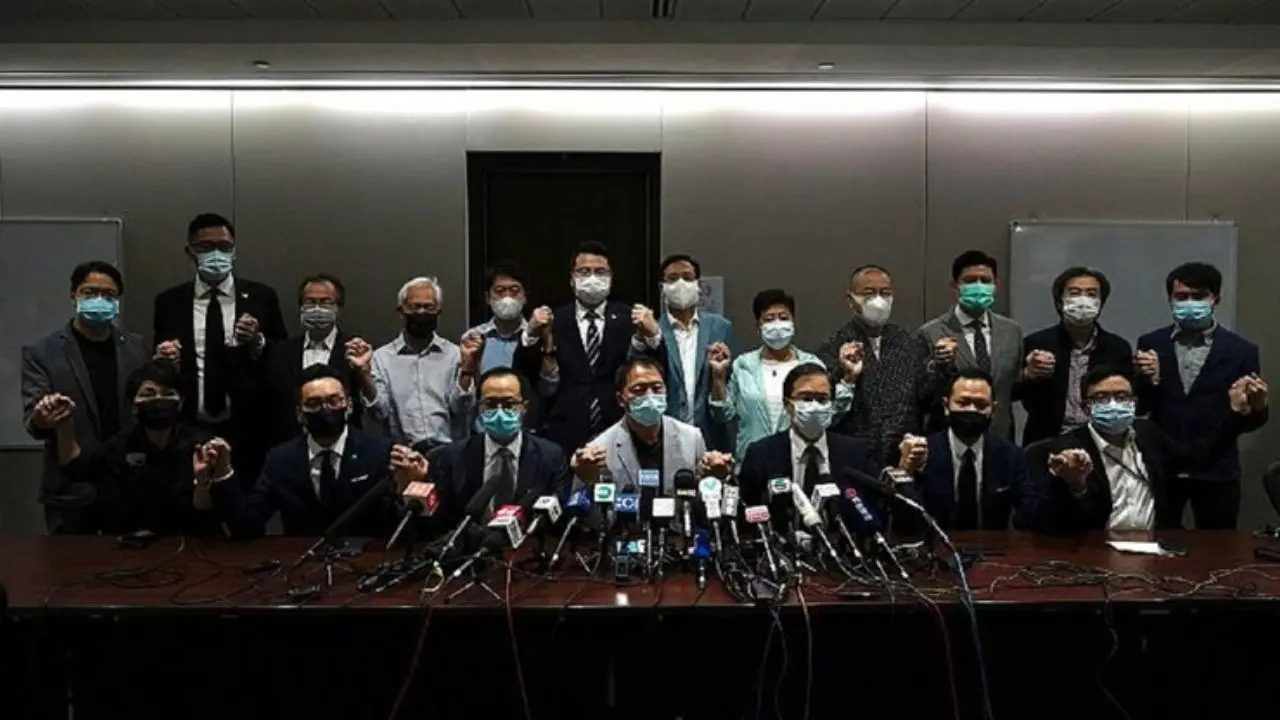 استعفای دسته جمعی نمایندگان دموکراسی خواه هنگ کنگ