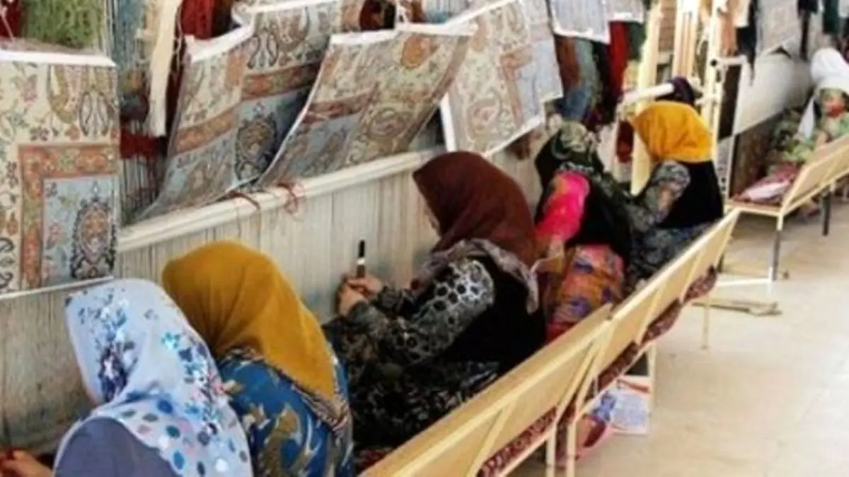92 درصد بافندگان فرش دست باف در استان گیلان، زنان هستند