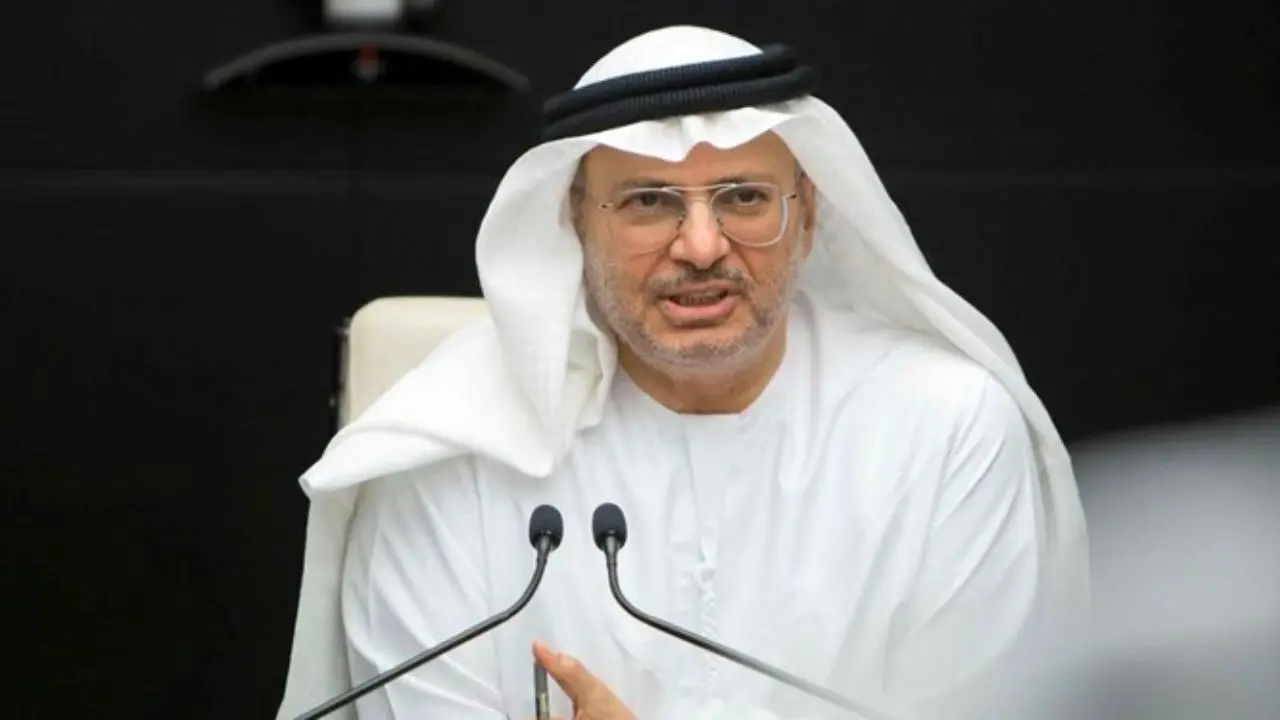 دفاع مقام اماراتی از موضع رئیس‌جمهور فرانسه در اهانت به اسلام