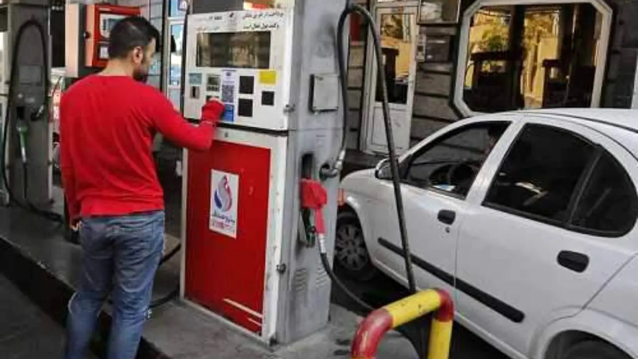 مصرف بنزین در 7 ماهه سال 99 با کاهش 30 درصدی مواجه بود