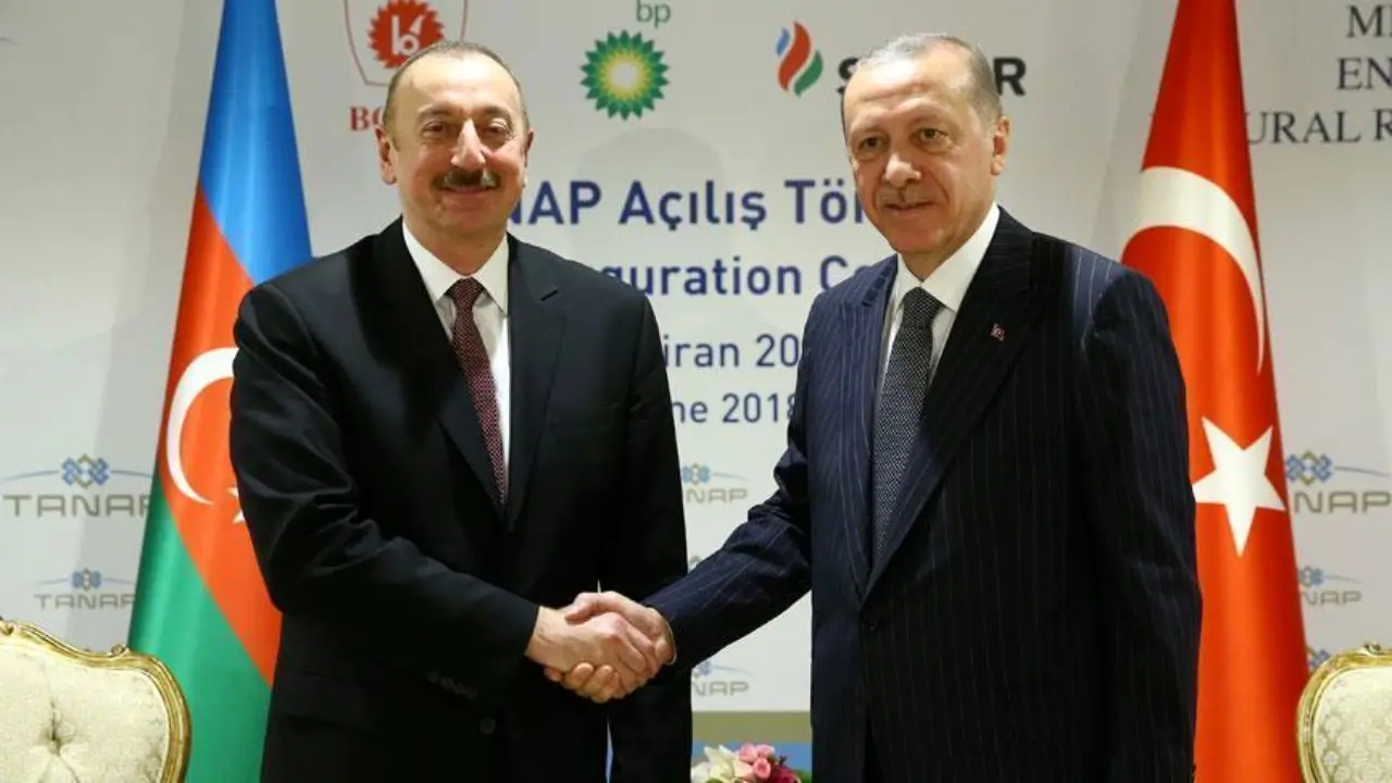ارتش ترکیه برای کمک به تامین امنیت قره‌باغ وارد خاک آذربایجان می‌شود