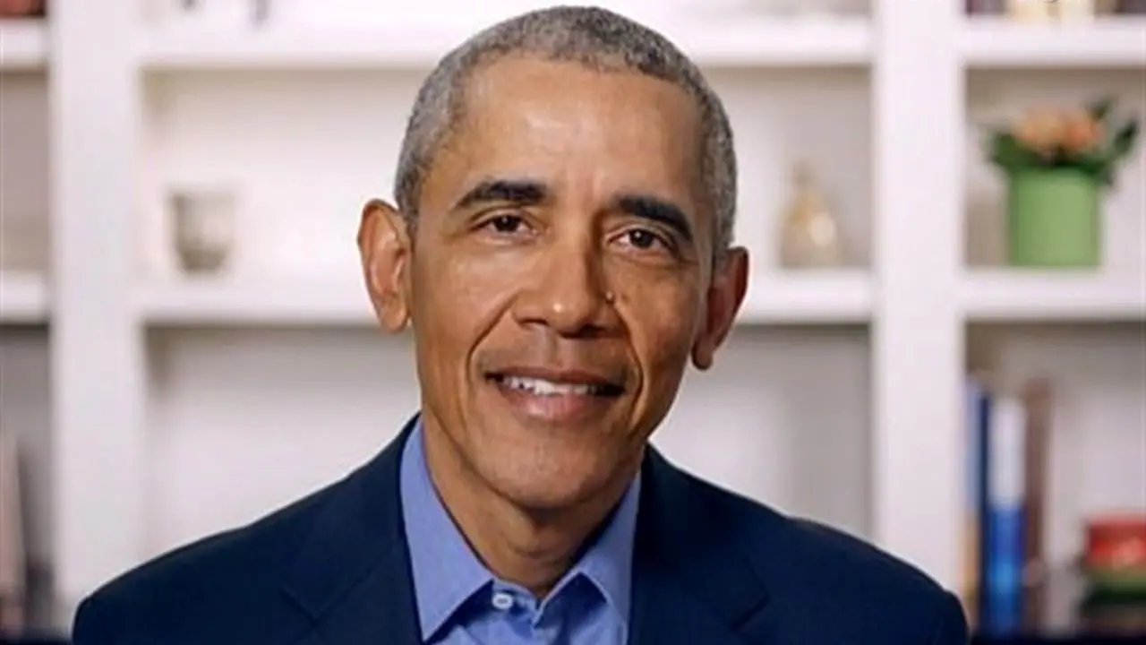 انجمن قلم آمریکا جایزه صدای تاثیرگذار را به باراک اوباما اهدا کرد