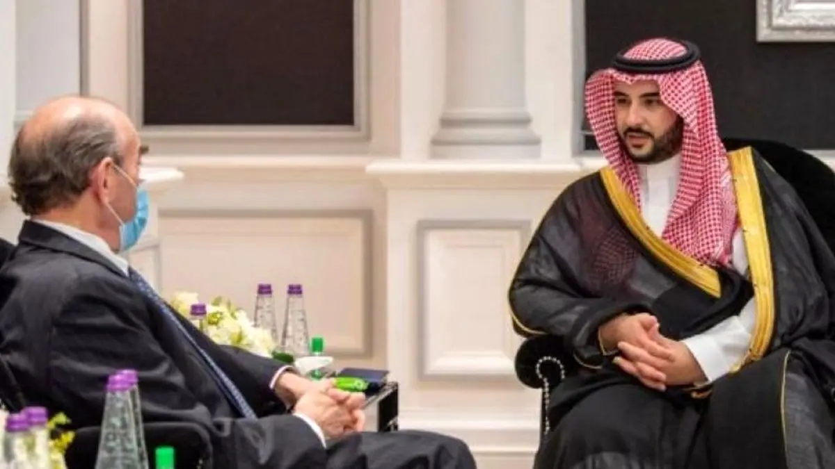 جزئیات دیدار پرتنش منصور هادی و معاون وزیر دفاع سعودی