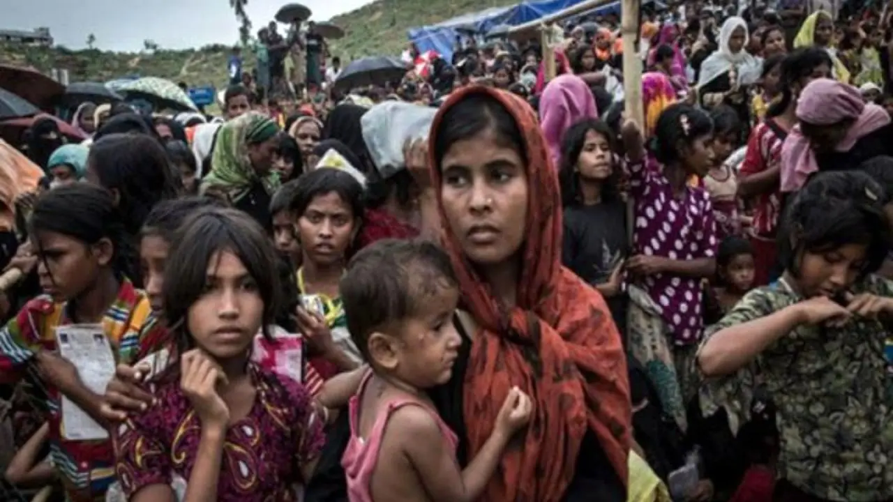 بنگلادش روند جنجالی انتقال پناهندگان روهینجایی را آغاز کرد
